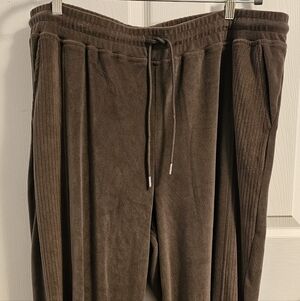 Daisy Fuentes 1X Jogger Pants Brushed Beige Elastic Waist Drawstring Pockets